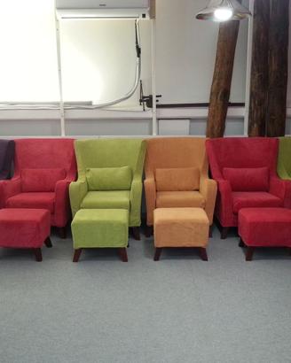 POLTRONE CON POUF