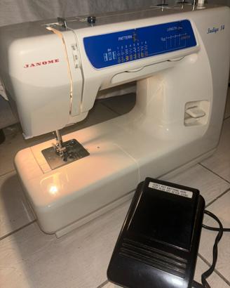 Macchina da cucire Janome Indigo 14 - Milano
