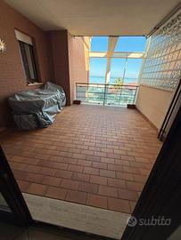 Prima fila con terrazzo abitabile e poss digarage
