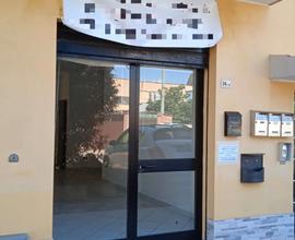 Locale commerciale, ufficio o studio - Via Sicilia