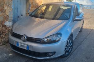 VOLKSWAGEN GOLF VI