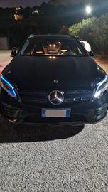 MERCEDS NIGHT EDITION 200 D 