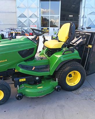 Trattore tagliaerba John Deere X 950 R Diesel