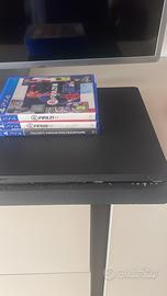 PlayStation 4 Slim + 3 giochi