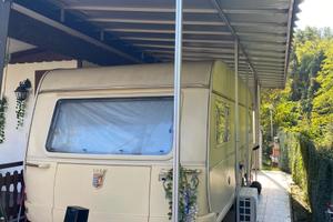 Roulotte mai messa su strada