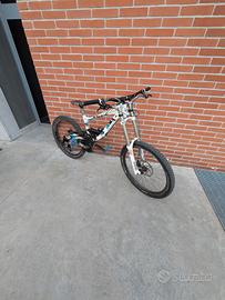 Lapierre dh 723