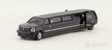 Limousine metallo 13 cm  scala 1:80