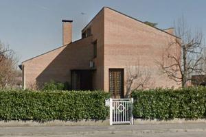 Casa indipendente di 281 m² con più di 5 locali e 