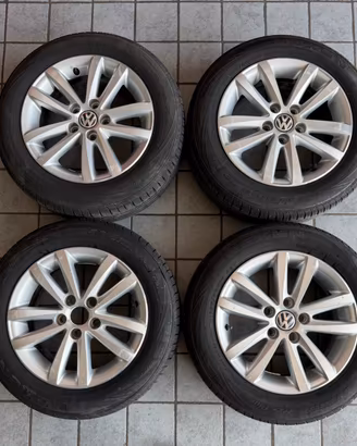 Cerchi Volkswagen Polo r14+pneumatici 185/60R14