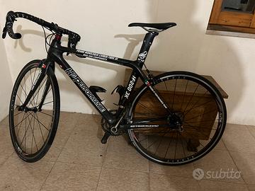 Bici da corsa in carbonio