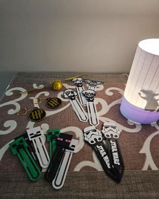 Segnalibri e altri accessori a tema