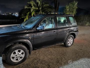 Frielander con gancio traino