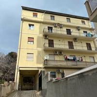 1 piano di 80 m² immobile per investimento