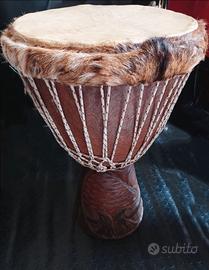 Djembe grande con custodia 