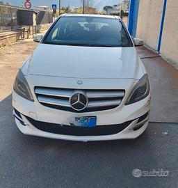 Mercedes B200 a Metano