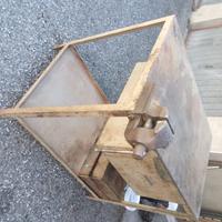 Banco da lavoro in ferro con morsa