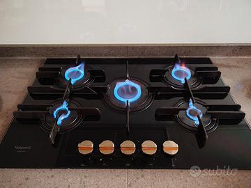 piano cottura gas Hotpoint Ariston direct flame 5F