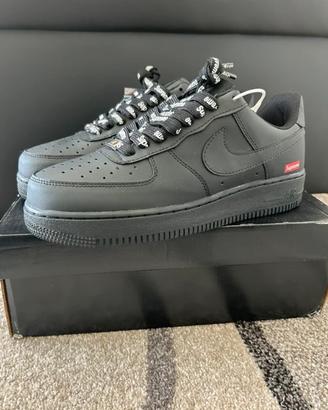 Sneakers Supreme xNike Air Force 1 nere taglia44.5