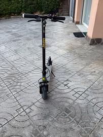 Monopattino Jeep dual Jeff nero