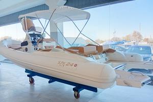Spx Rib 24 Dinette con Suzuki 300 AP