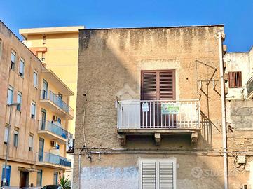 3 LOCALI A PALERMO