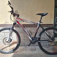 Bicicletta MTB perfetta praticamente mai usata