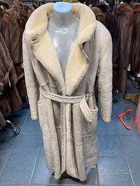 Cappotto in pelle di pecora rovesciata(shearling)