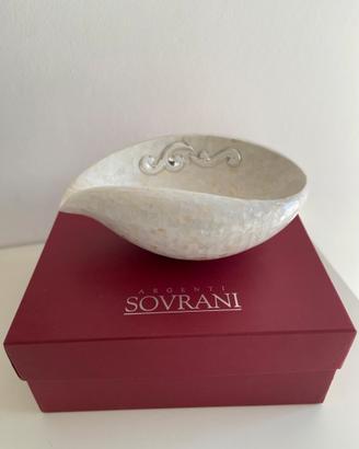 Centrotavola madreperla e argento