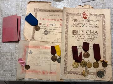 Lotto diplomi ventennio al merito e medaglie