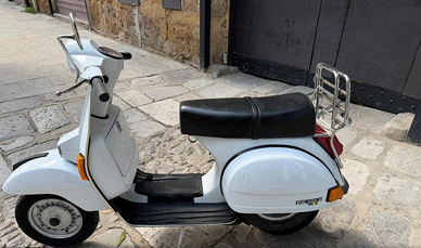Piaggio Vespa PX 125 Arcobaleno
