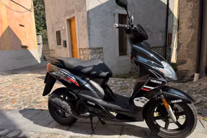 Yamaha hog 50