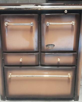 Cucina a legna Lincar in ghisa "Cuore di Ghisa"