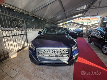 Audi Q2 35 TDI quattro S tronic Identity Black