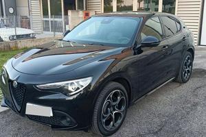 Alfa Stelvio 2.2 TD 210 CV AT8 Q4 Veloce