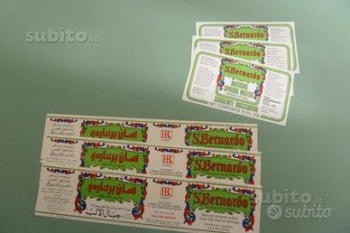 Etichette acqua minerale da collezione