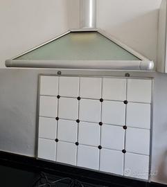 Cappa e paraspruzzi cucina