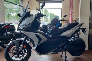 Aprilia SR GT 400 E5+