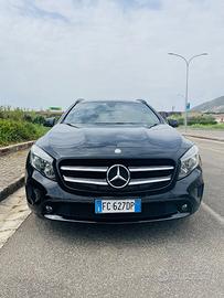 Mercedes Benz GLA 180d