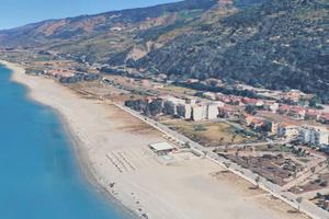 Trilocale ristrutturato fronte mare