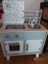 Cucina giocattolo