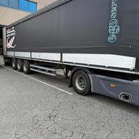 Semirimorchio Viberti centimato con sponde