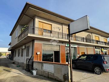 COMPLESSO A MOSCIANO SANT'ANGELO