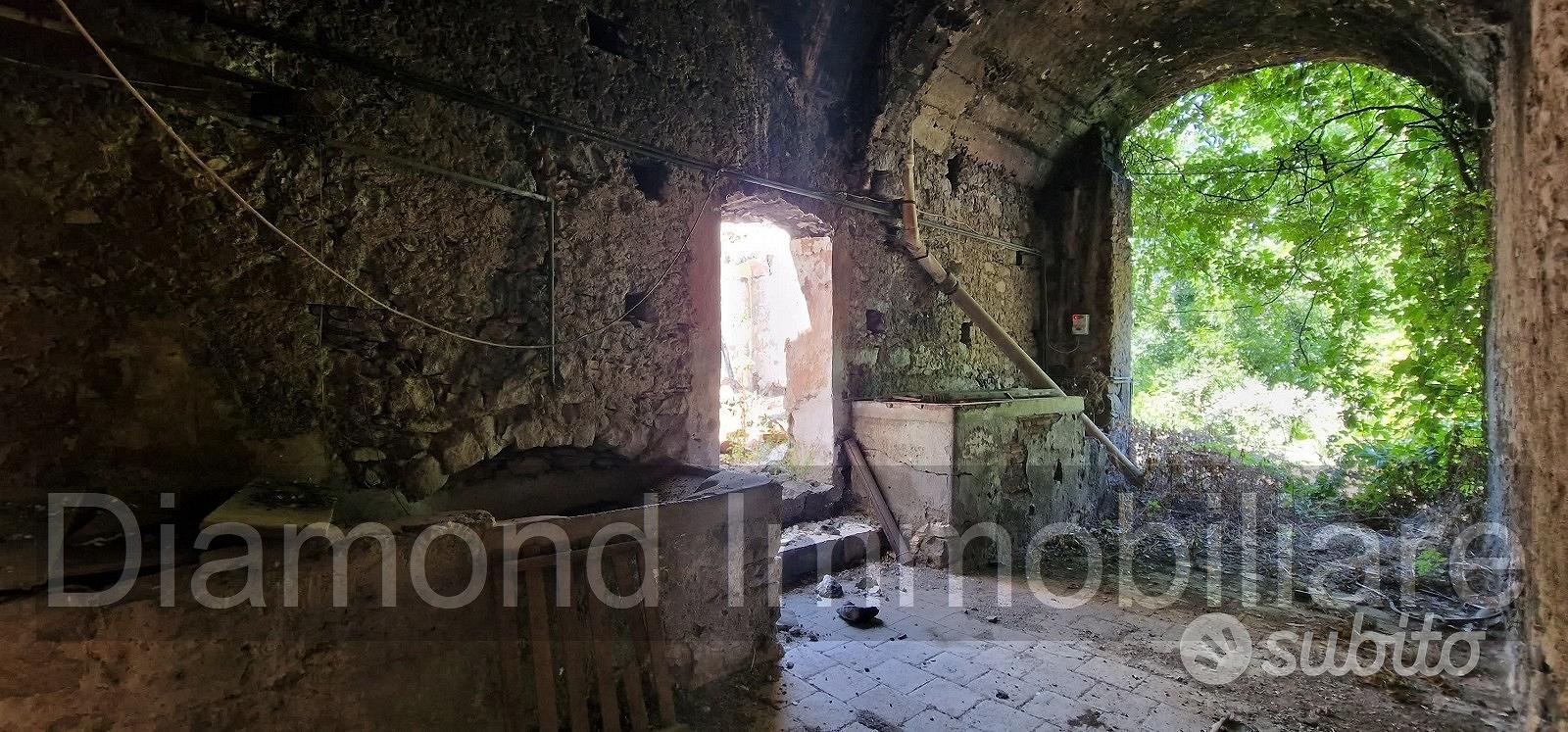 Antico casale con terreno a Carrubba di Giarre - Vista 4