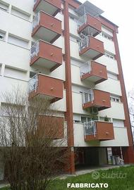 Immobile in asta di 107 m² con 4 locali e box auto