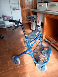 Deambulatore rollator