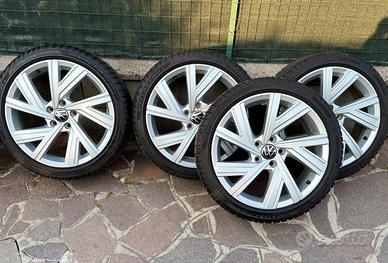 CERCHI IN LEGA 18 VW GOLF GTI ORIGINALI SEMINUOVI
