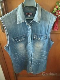 Gilet jeans linea sagomata