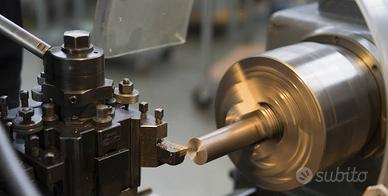 Tornitore Manuale 15 anni di esperienza