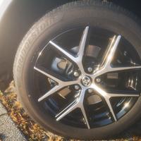 6 cerchi in lega Toyota diamantati da 18'