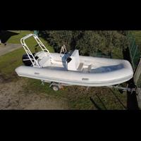 Gommone, motore e carrello
